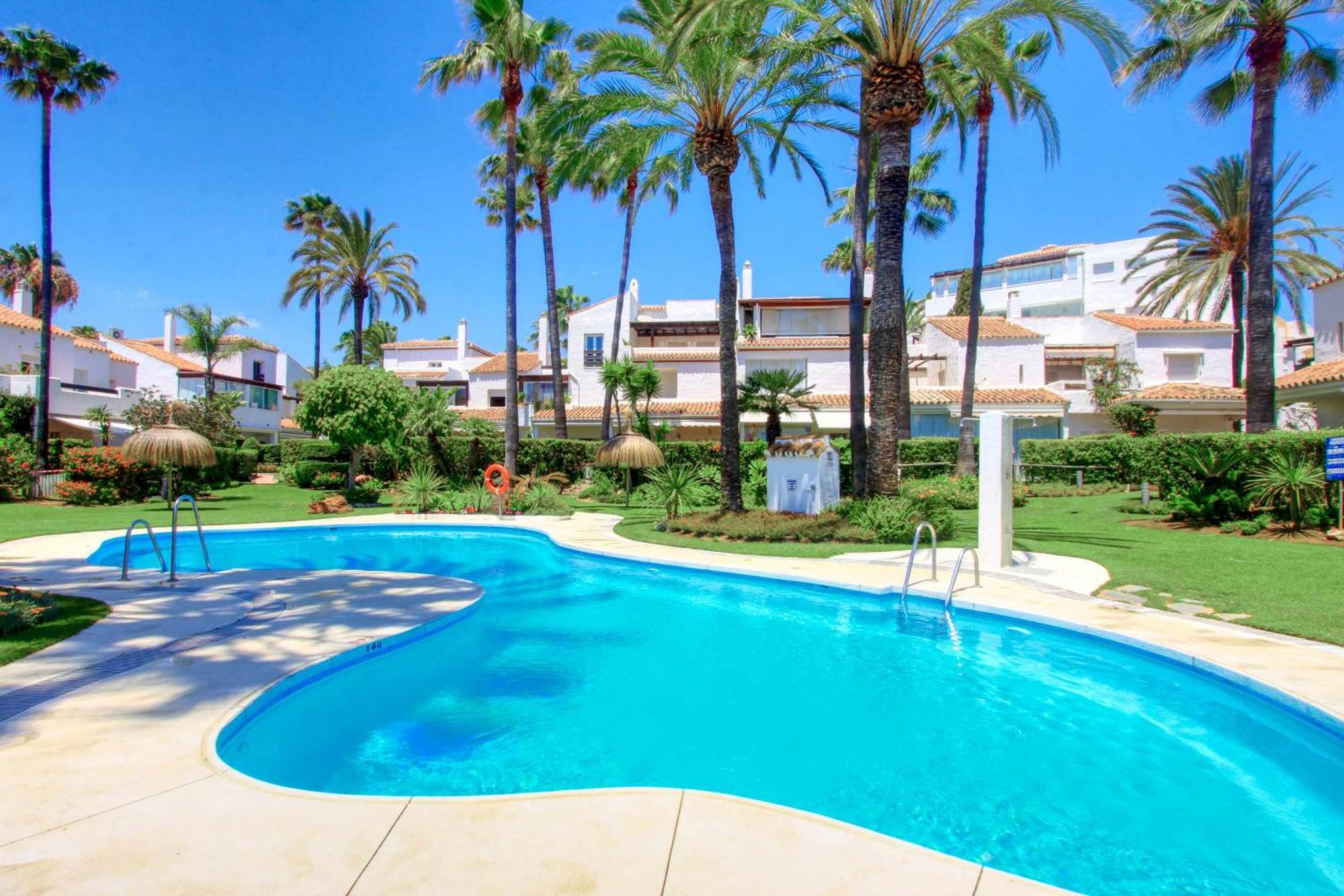 1176 Beach Front 2 Pools Bahia Marbella Exterior photo